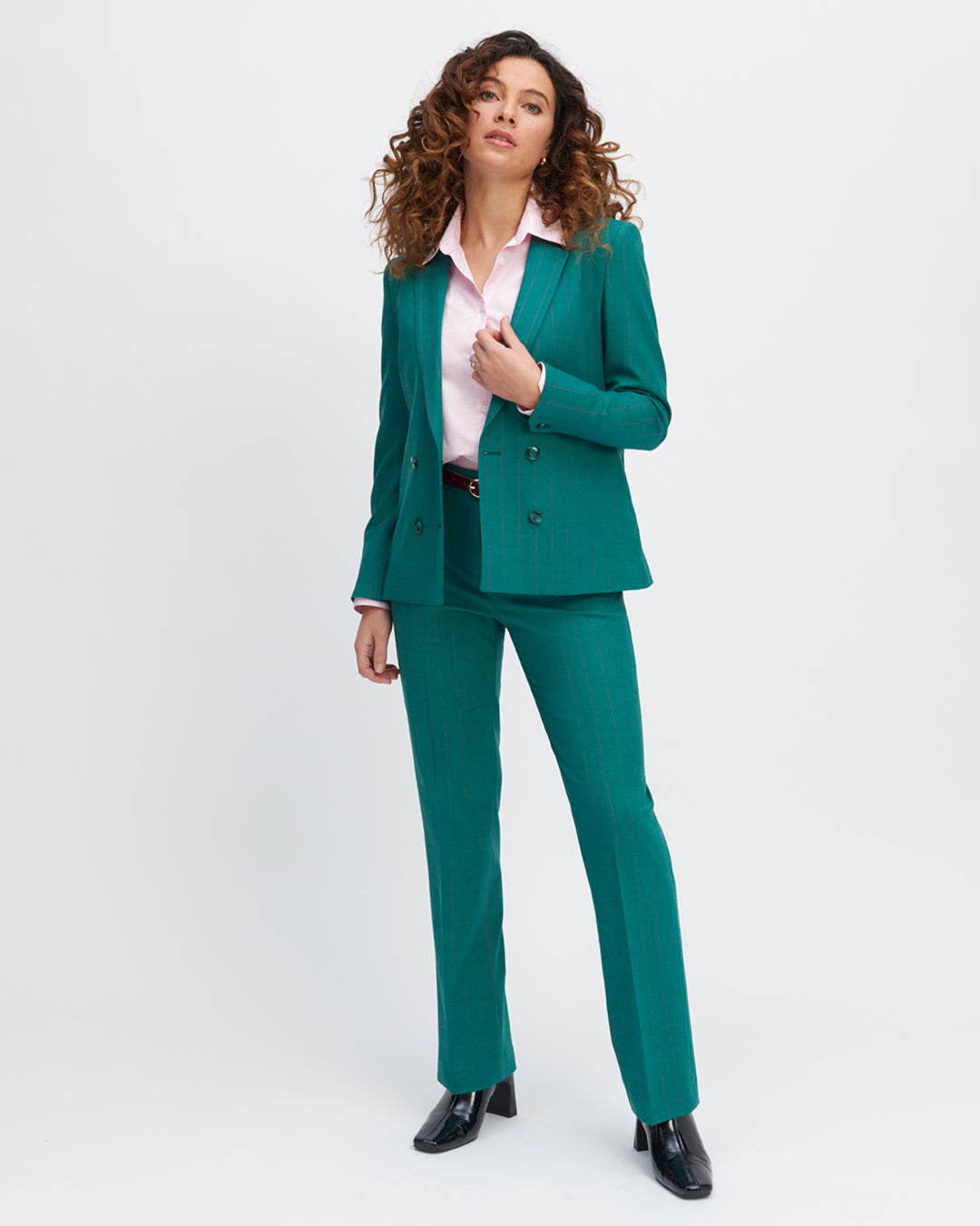 17H10-tailors-for-women-paris-green-jacket-emeraude-croisee-Double-buttoning-Two-pockets-sides-Two-pockets-interiors-Totally-double-
