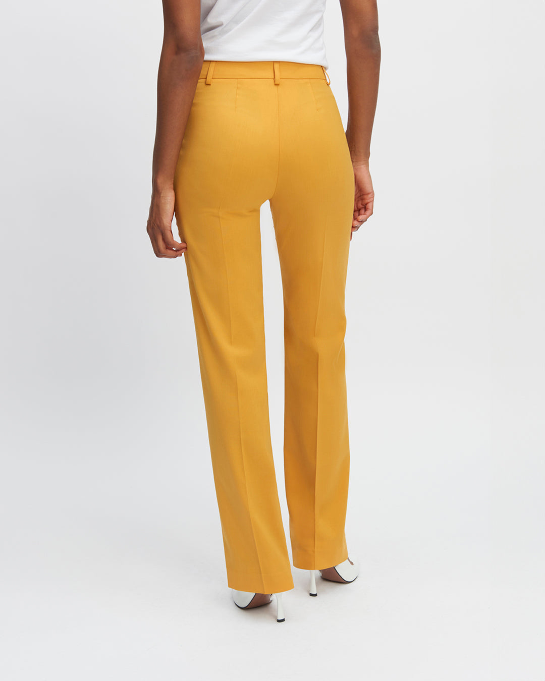 Trousers-yellow-Straight-cut-High-waist-Lined-front-Zip-with-hook-17H10-tailors-for-women-paris-