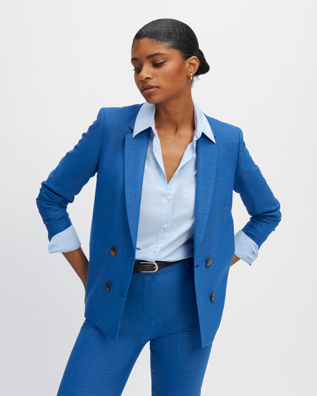 jacket-blue-azur-cut-right-crossed-double-button-collar-suit-entirely-lined-17H10-suit-for-women-paris-