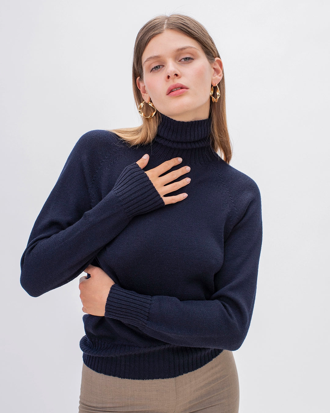 Sweater_Meribel_Bleunuit_1-sweater-in-knit-details-twisted-neck-rolled-long-sleeves-french-mark-